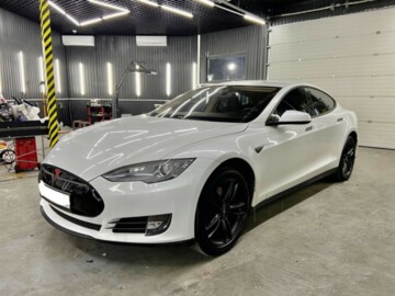 Tesla Model S I, 2013 г.