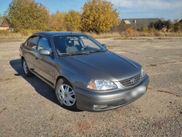 Toyota Avensis I (T220) · Рестайлинг, 2002 г.