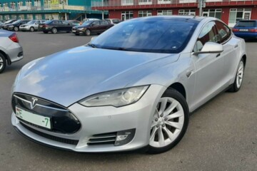 Tesla Model S I, 2014 г.