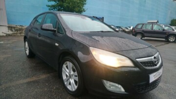 Opel Astra J, 2010 г.