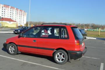 Mitsubishi Space Runner I, 1996 г.