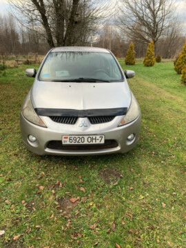 Mitsubishi Grandis, 7 мест, 2008 г.