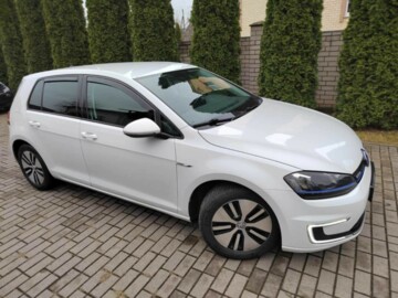 Volkswagen e-Golf VII, 2015 г.