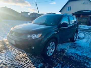 Mitsubishi Outlander XL, 7 мест, 2009 г.