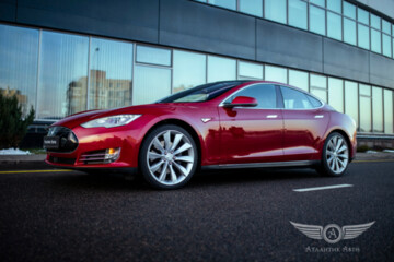 Tesla Model S I, 2016 г.