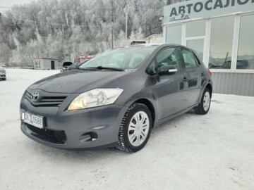 Toyota Auris I (E150) · Рестайлинг, 2011 г.
