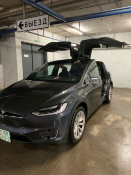 Tesla Model X, 7 мест, 2016 г.
