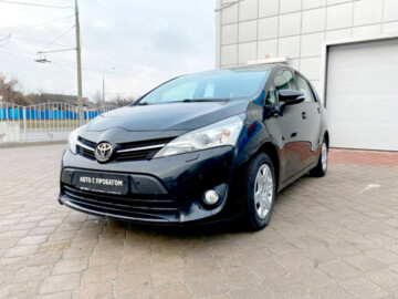 Toyota Verso I · Рестайлинг, 2013 г.