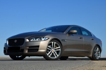 Jaguar XE, 2016 г.