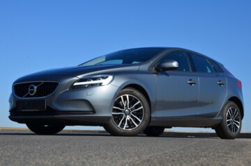 Volvo V40 II · Рестайлинг, 2017 г.