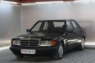 Mercedes-Benz 190 (W201), 1990 г.