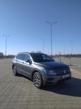 Volkswagen Tiguan II, 7 мест, 2018 г.
