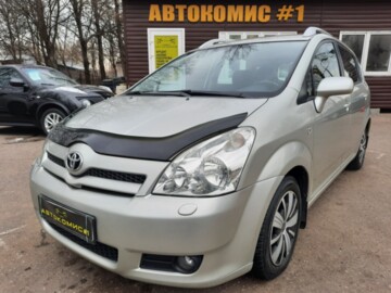 Toyota Corolla Verso III (AR10), 7 мест, 2007 г.