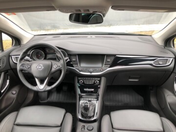 Opel Astra K, 2017 г.