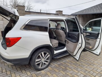 Honda Pilot III, 7 мест, 2017 г.