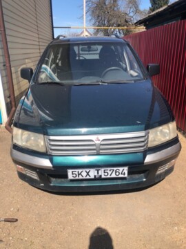 Mitsubishi Space Wagon Typ N50, 7 мест, 1998 г.