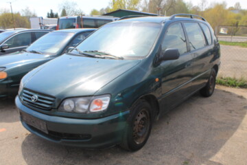Toyota Picnic, 1999 г.