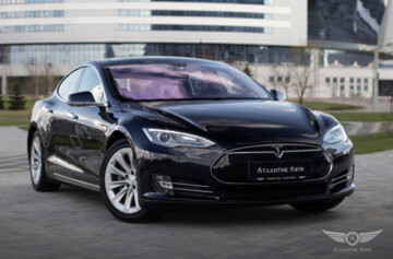 Tesla Model S I, 2013 г.