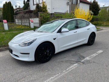 Tesla Model 3, 2021 г.
