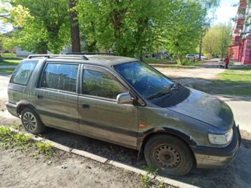 Mitsubishi Space Wagon Typ N30, N40, 7 мест, 1996 г.