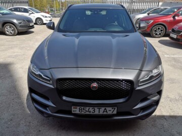Jaguar F-Pace, 2017 г.