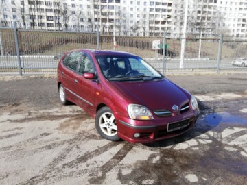 Nissan Almera Tino, 2000 г.
