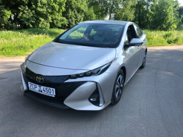 Toyota Prius Prime, 2018 г.