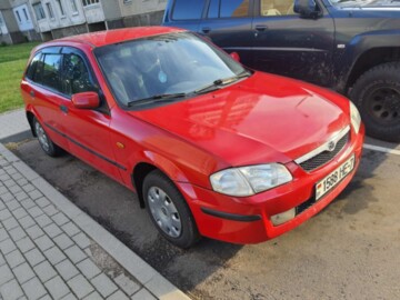 Mazda 323F, 1999 г.
