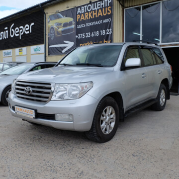 Toyota Land Cruiser J200, 7 мест, 2008 г.