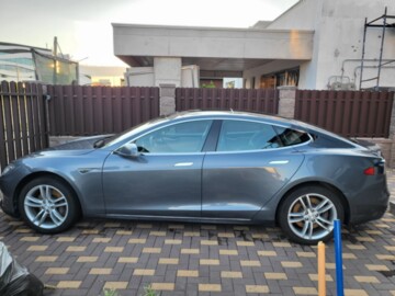 Tesla Model S I, 2012 г.