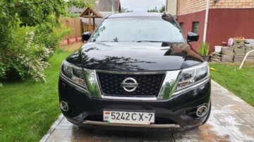 Nissan Pathfinder R52, 7 мест, 2014 г.
