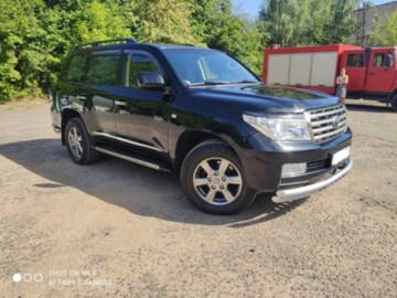 Toyota Land Cruiser J200, 7 мест, 2008 г.