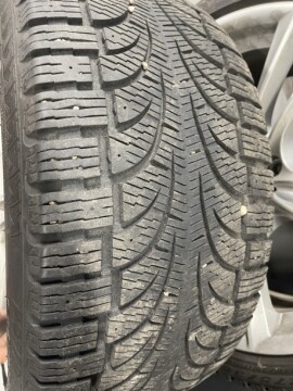 Легковые шины Pirelli Winter Carving edge 275/35 R20 2 шт.