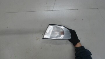 Передний поворотник в сборе для Audi A4 B5 1994-1999