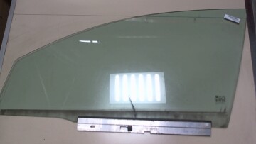 Боковое стекло для Opel Vectra C 2002-2005