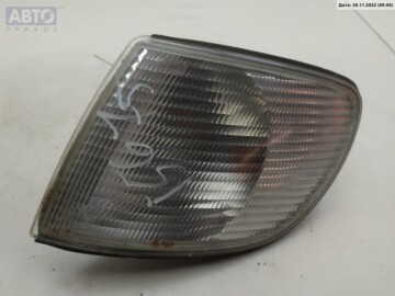 Повторитель переднего поворотника для Audi A6 C4 1994-1997