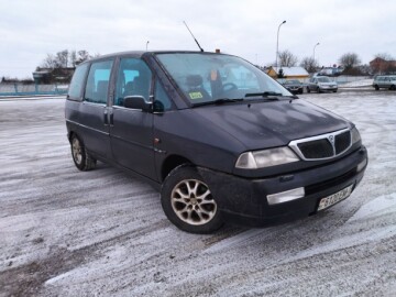 Lancia Zeta, 7 мест, 1998 г.