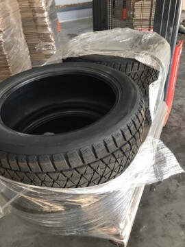 Легковые шины Bridgestone Blizzak 255/50 R20 4 шт.