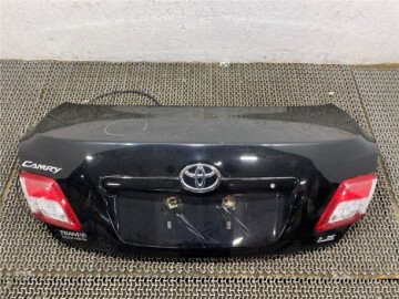 Стоп-сигнал в крышку багажника для Toyota Camry XV40 · Рестайлинг 2009-2011