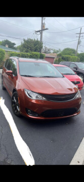 Chrysler Pacifica RU, 7 мест, 2018 г.