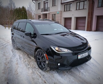 Chrysler Pacifica RU, 7 мест, 2020 г.
