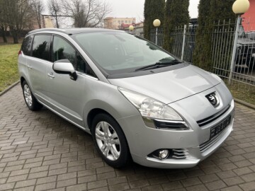 Peugeot 5008 I, 7 мест, 2013 г.