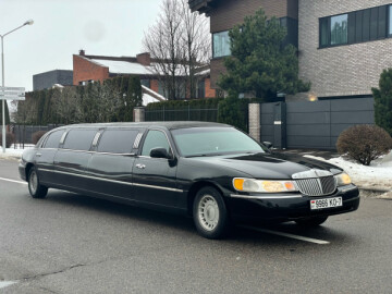 Lincoln Town Car III, 2000 г.