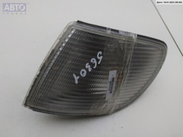 Повторитель переднего поворотника для Audi A6 C4 1994-1997