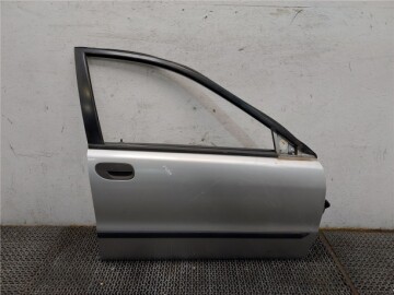 Боковое стекло для Volvo S40 I 1995-2000