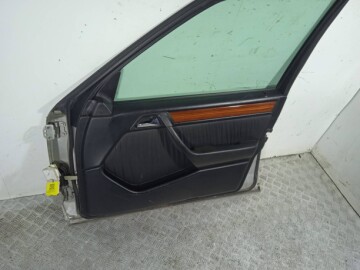 Механический стеклоподъемник для Mercedes-Benz E-Класс W124, S124, C124, A124 1984-1997