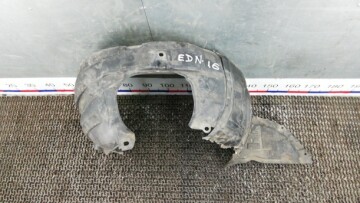 Левый передний подкрылок для Mazda 3 BK 2003-2006