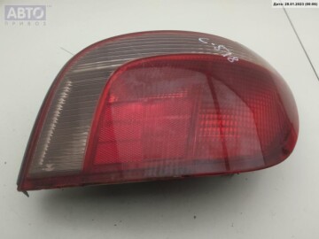 Задний правый фонарь в сборе для Toyota Yaris I (P1) 1999-2003