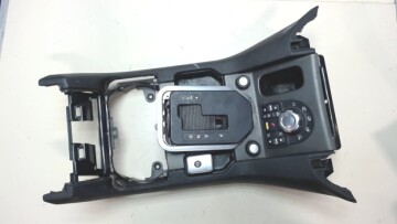 Консоль центральная для Land Rover Discovery IV 2009-2013