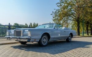 Редкий зверь. Опыт владения Lincoln Continental Mk V